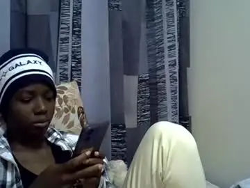 Horny_baddie18  live sex cam