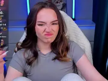 Hottease_pvt  live sex cam