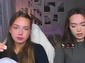 Hottease_pvt  live sex cam