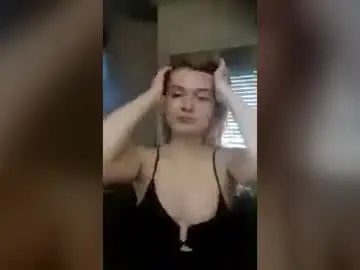 Littlefoot2002  live sex cam