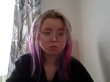 Maddiesexygirl  live sex cam