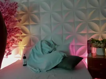 Noah_chips  live sex cam