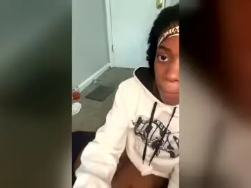 Onceupon_aslut  live sex cam