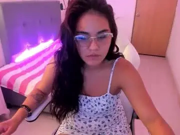 Bella_jadee  live sex cam