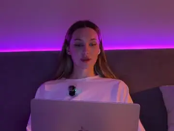 Chillgoddess  live sex cam