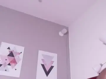 Cutielittleebonyy  live sex cam