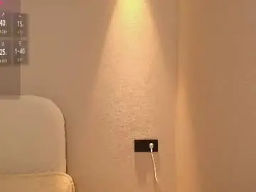Hikomi_  live sex cam