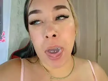 Leahtemptation  live sex cam