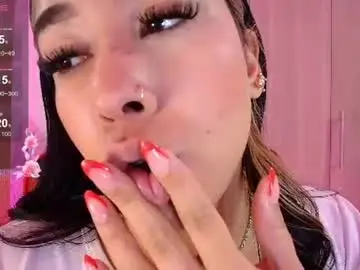 Leahtemptation  live sex cam