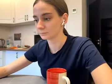 Lianeheidelburg  live sex cam