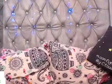 Lila_gummy_  live sex cam