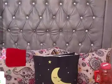 Lila_gummy_  live sex cam