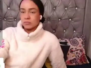 Lila_gummy_  live sex cam