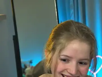 Lilianhoward  live sex cam