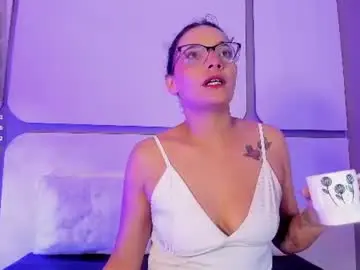 Lunaariass  live sex cam