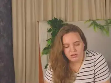 Missbadtiming  live sex cam