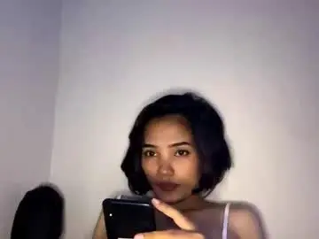Naomi9021  live sex cam