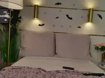 Ritaverginia  live sex cam