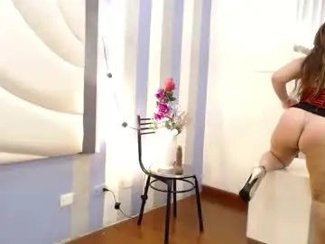 Sexyymommy1  live sex cam