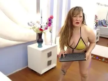 Sexyymommy1  live sex cam