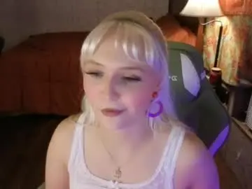 Wilddaisy1223  live sex cam