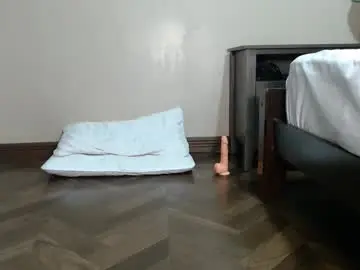 Chinita2004  live sex cam