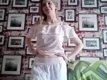 Elaynemaenner  live sex cam