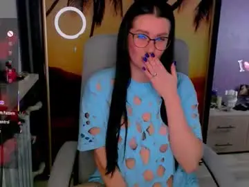 Goldenwitchx  live sex cam