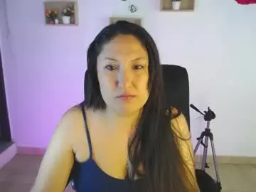 Keyla_92  live sex cam