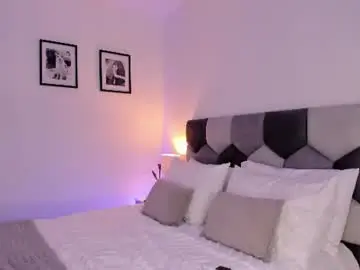 Miazurek  live sex cam