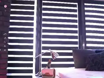 Misskiarra  live sex cam