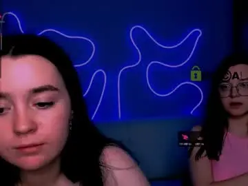 Nymiraa  live sex cam