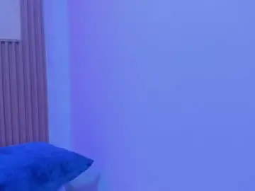 Porceelain_doll  live sex cam