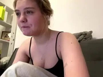 Sharriheibult  live sex cam