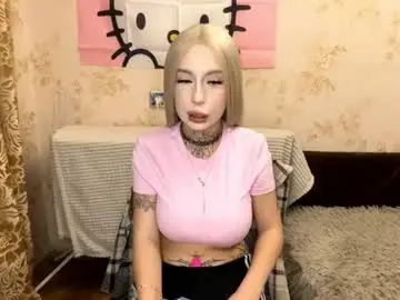 Suzettemorss  live sex cam