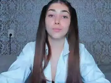 Adrianakuiper  live sex cam