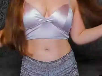 Adrianakuiper  live sex cam