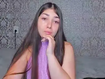 Adrianakuiper  live sex cam