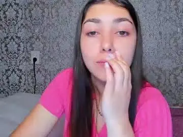 Adrianakuiper  live sex cam