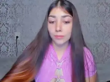 Adrianakuiper  live sex cam
