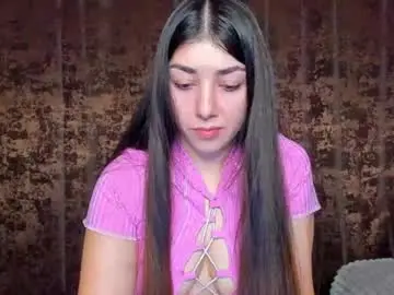 Adrianakuiper  live sex cam