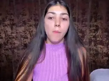 Adrianakuiper  live sex cam