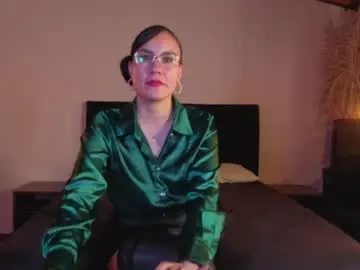 Aghata_moon  live sex cam