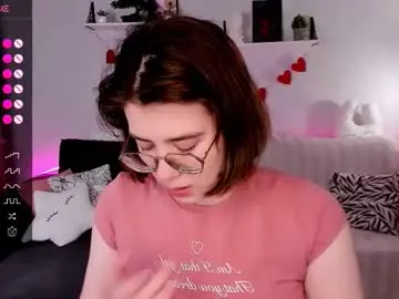 Bellacaress  live sex cam