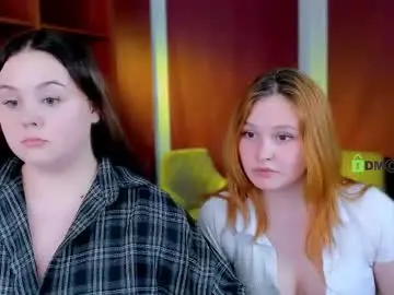 Candy_flossie1  live sex cam