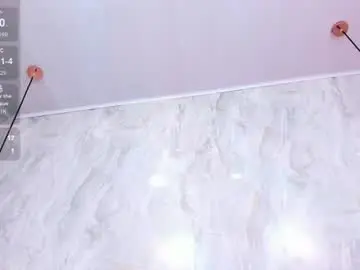 Curvy_chanell  live sex cam
