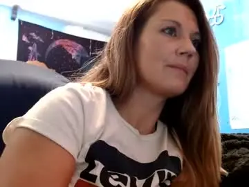 Eyeyeyeyey69  live sex cam
