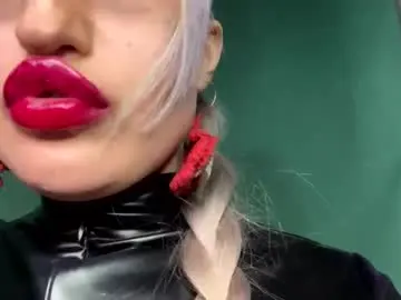 Finadomgoaldigger  live sex cam