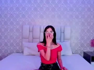 Giana_bravoo  live sex cam