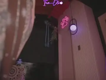 Iam_eli  live sex cam